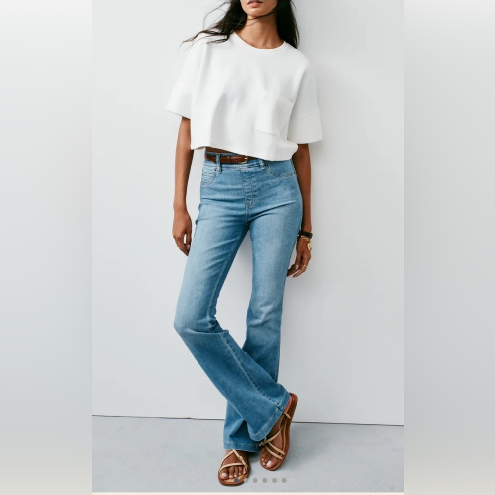 NWT Spanx Flare Jeans Stonewashed Blue. Size L